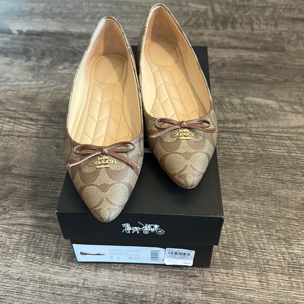 Coach signature pointed flats